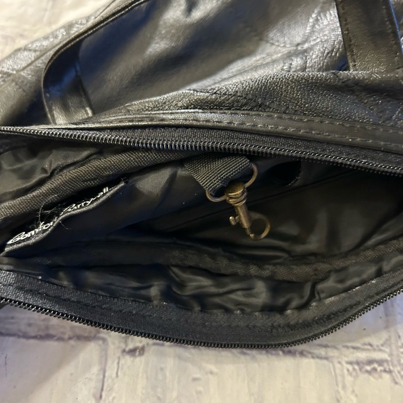 COMFORT CARRY-ALL CROSSBODY SLING BLACK PATCHWORK ERGO/ZIP UNISEX BAG - Picture 10 of 12